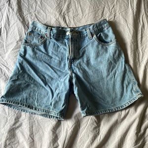 Vintage Levi 550 denim shorts
